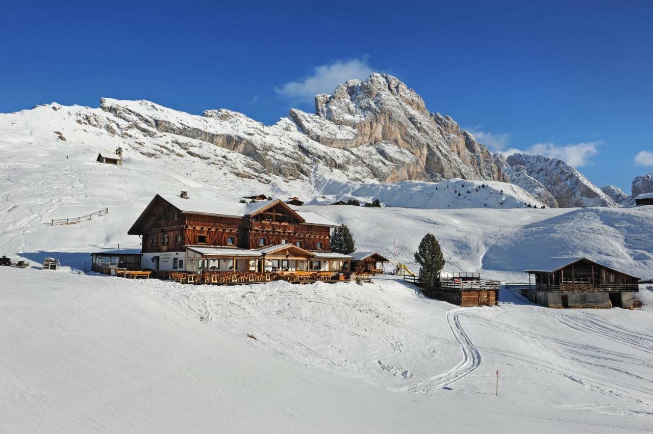Гостевой дом Rifugio Fermeda Hutte Santa Cristina Val Gardena Экстерьер фото